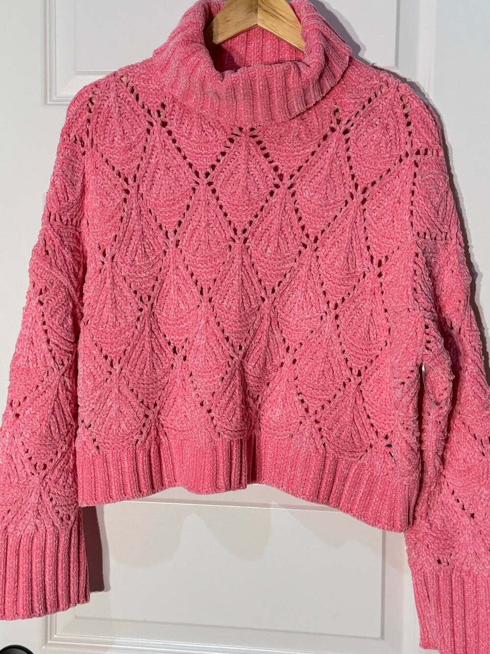 POL Luxe Soft Cable-Knit Turtleneck Sweater in Bubblegum Pink, Women's Size S